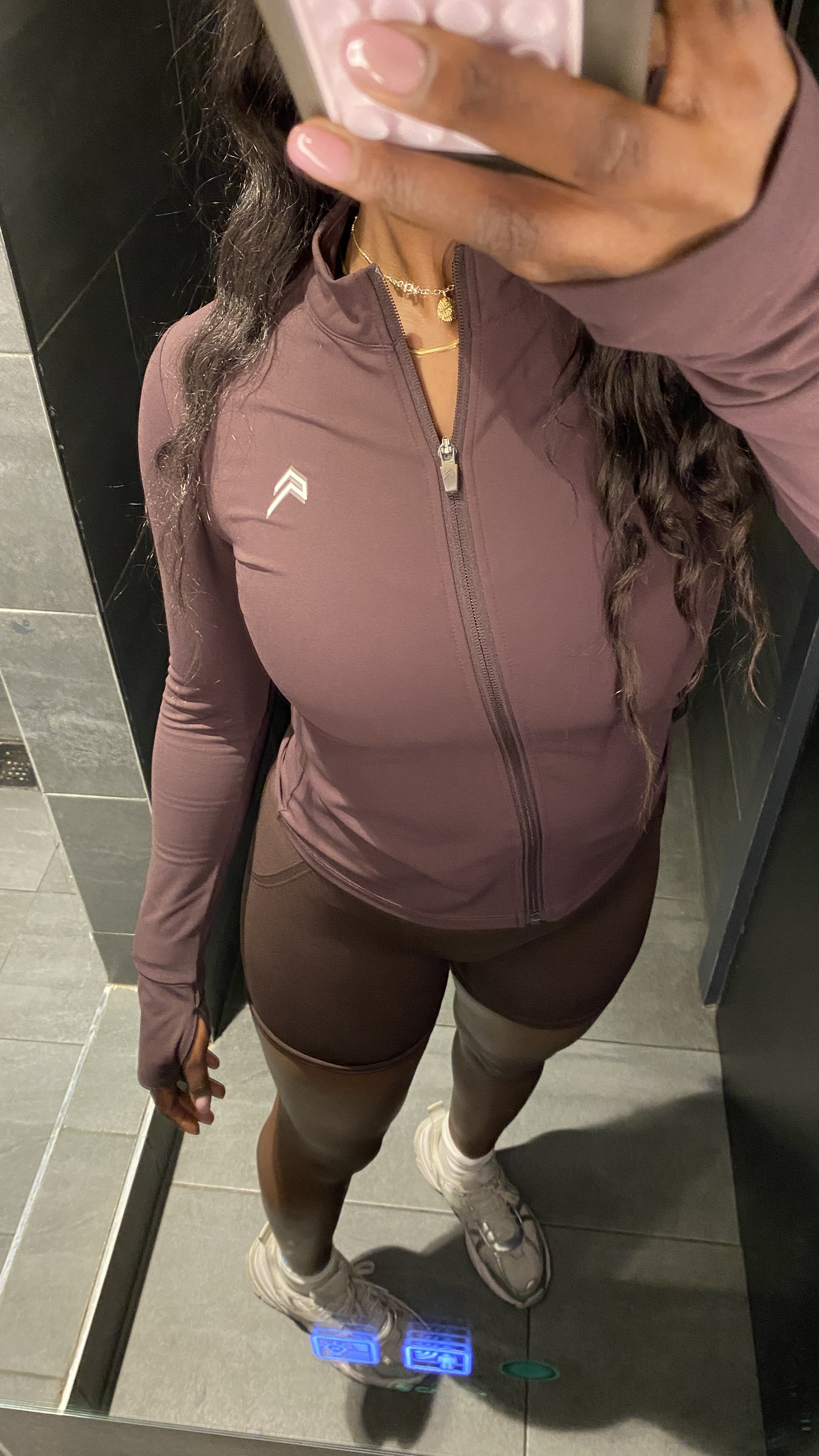 Doesn't show your face  (1).jpg
